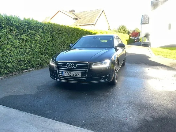 Audi A8 2016 photo 4