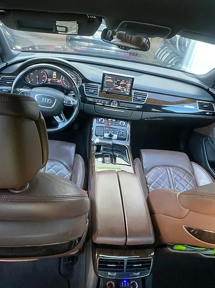Audi A8 2016 photo 3