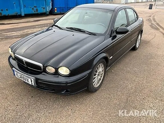 Jaguar X-Type