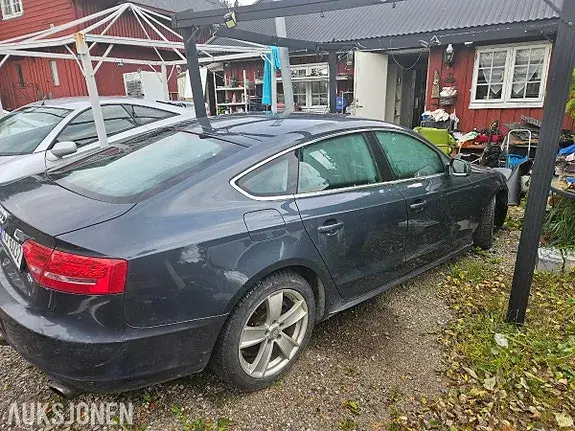 Audi A5 2010 photo 2