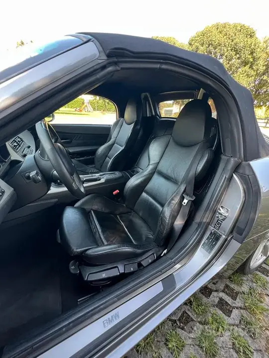 BMW Z4 2004 photo 2