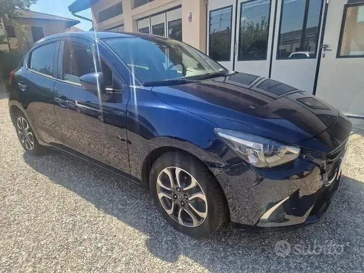 Mazda Mazda2 2018 photo 2