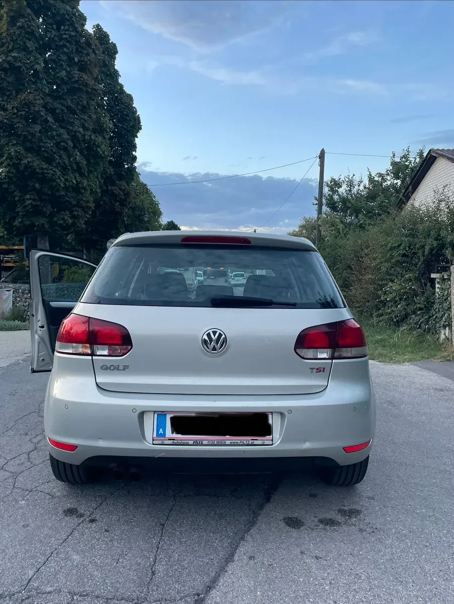 Volkswagen Golf 2009 photo 2