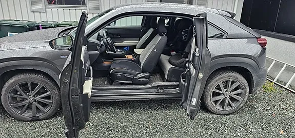 Mazda Mx-30 2023 photo 3