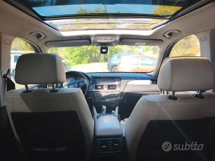 BMW X3 2012 photo 2
