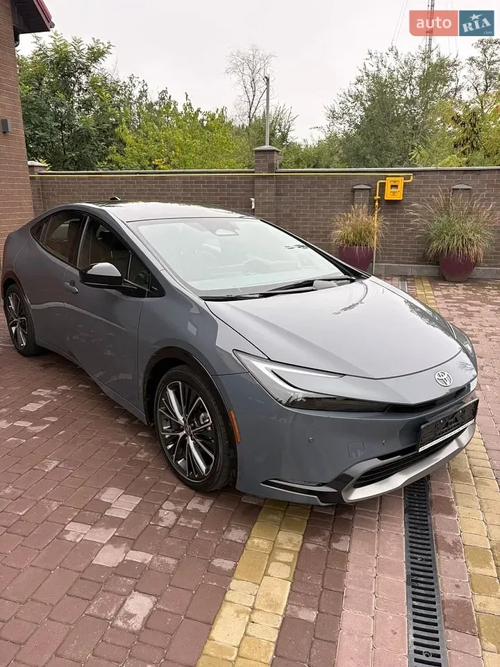 Toyota Prius 2023 photo 5