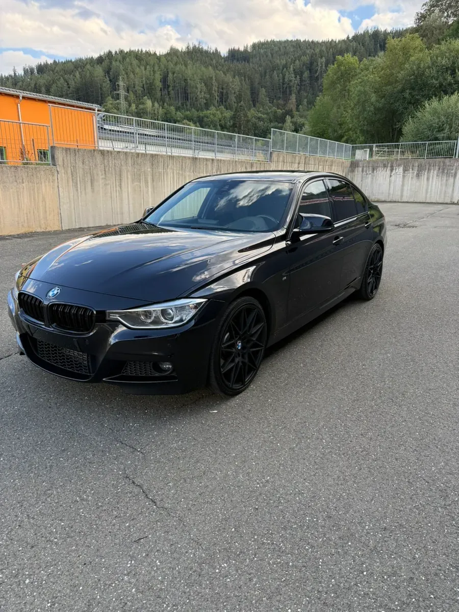 BMW 3 Series 2014 photo 3