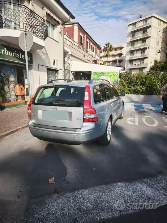 Volvo V50 2006 photo 2