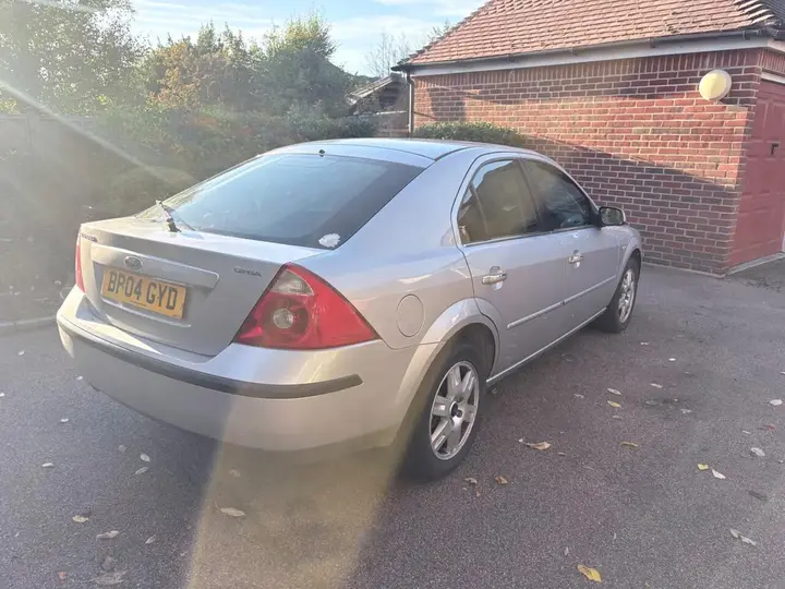 Ford Mondeo 2004 photo 5
