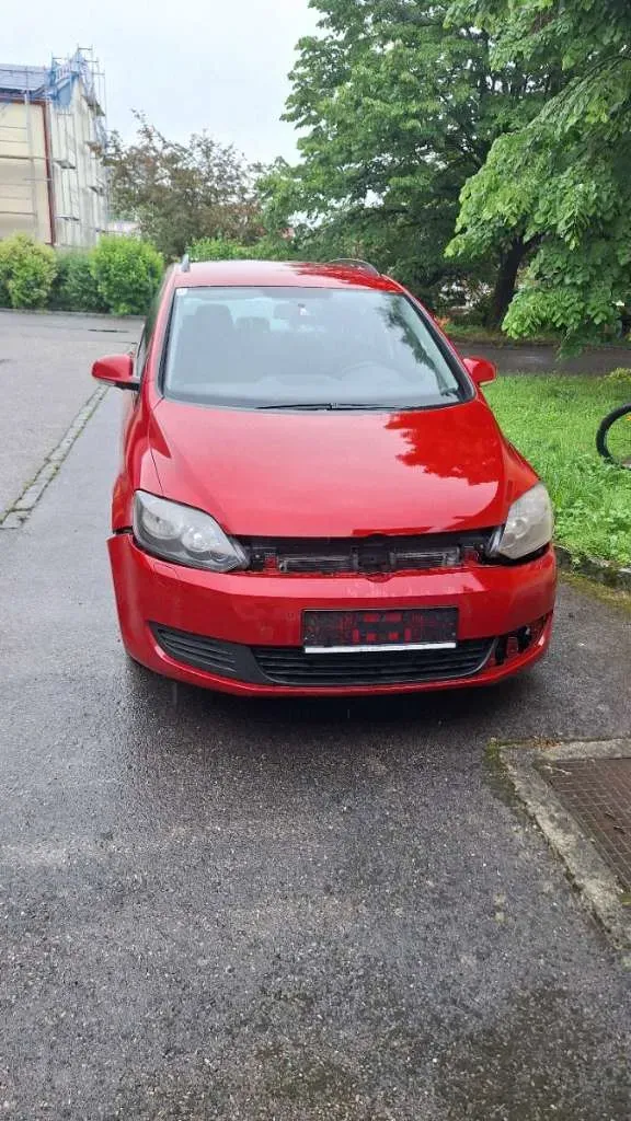 Volkswagen Golf 2010 photo 3