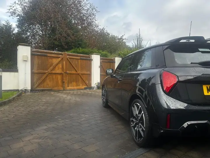 Mini Cooper 2024 photo 3