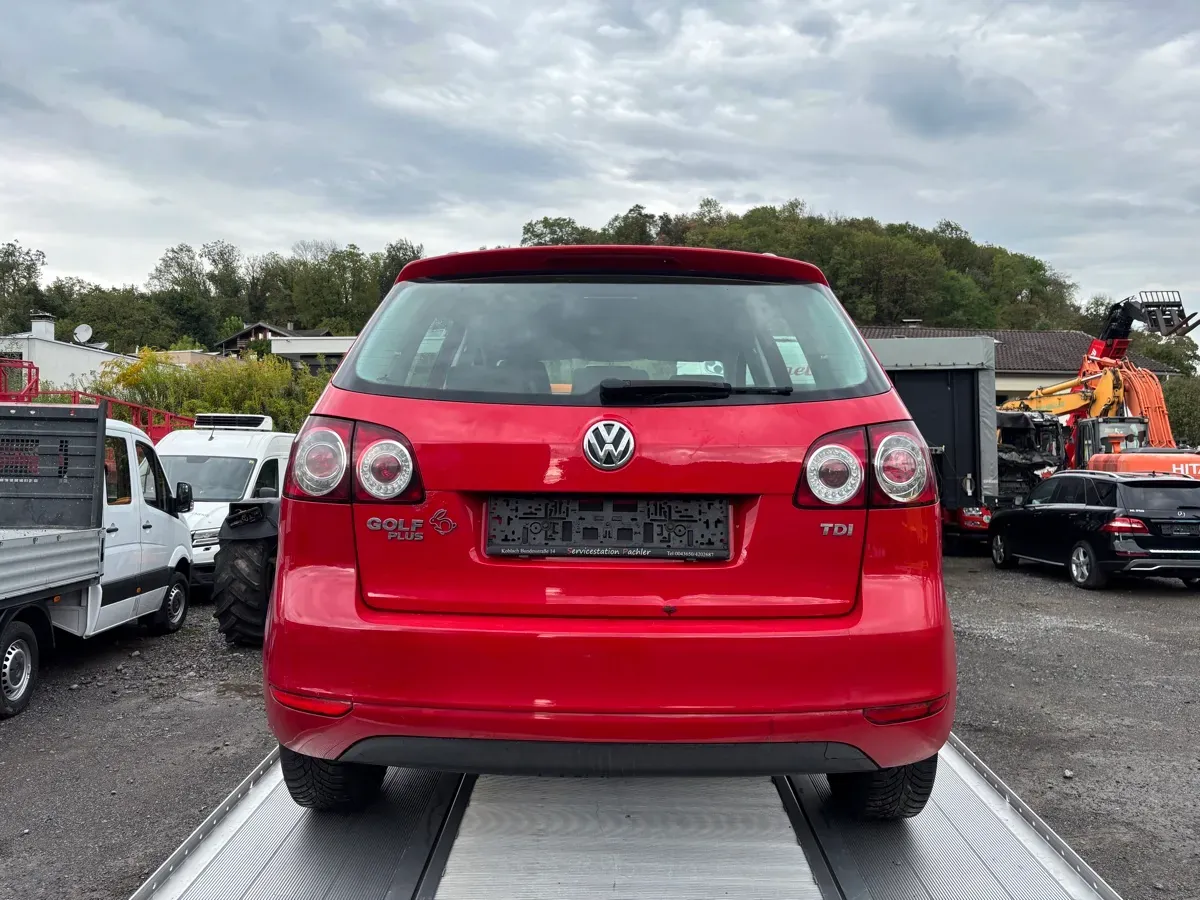 Volkswagen Golf 2011 photo 3