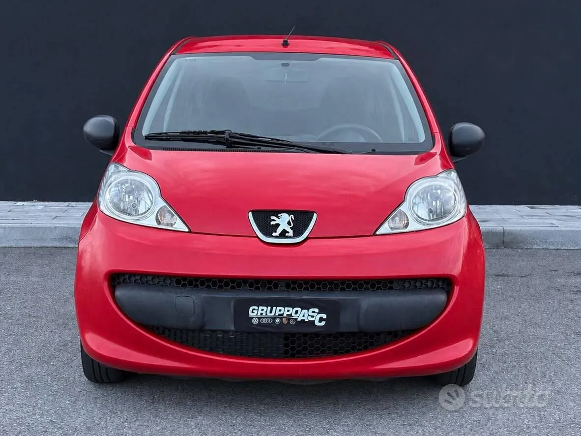 Peugeot 107 2008 photo 3