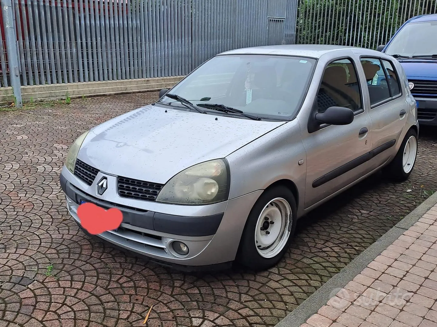 Renault Clio 2009 photo 2