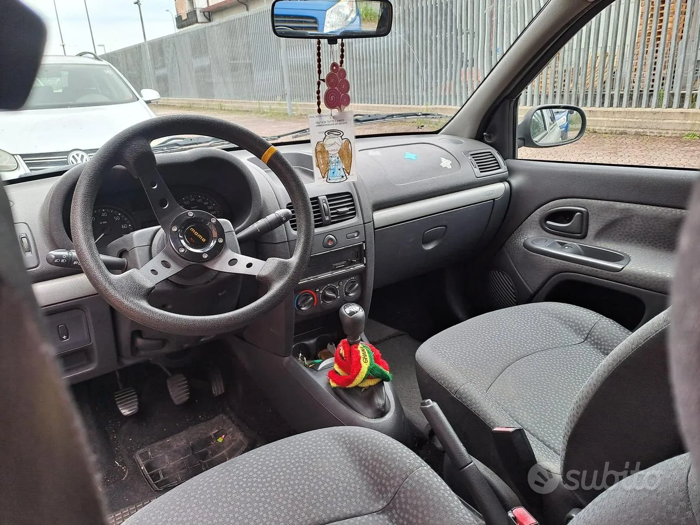 Renault Clio 2009 photo 3