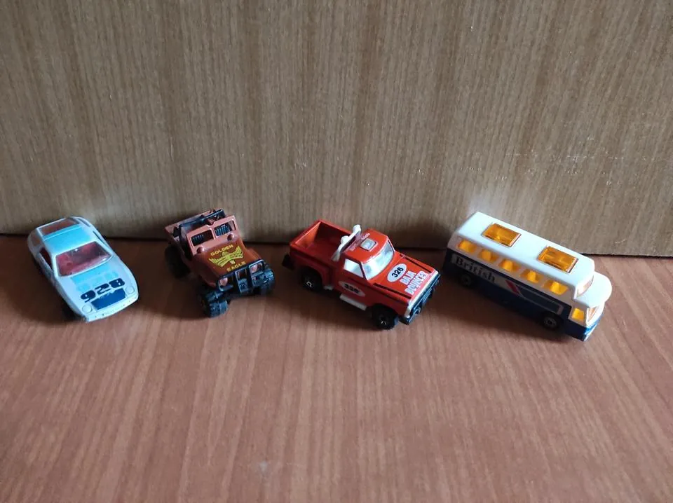 Matchbox Autos