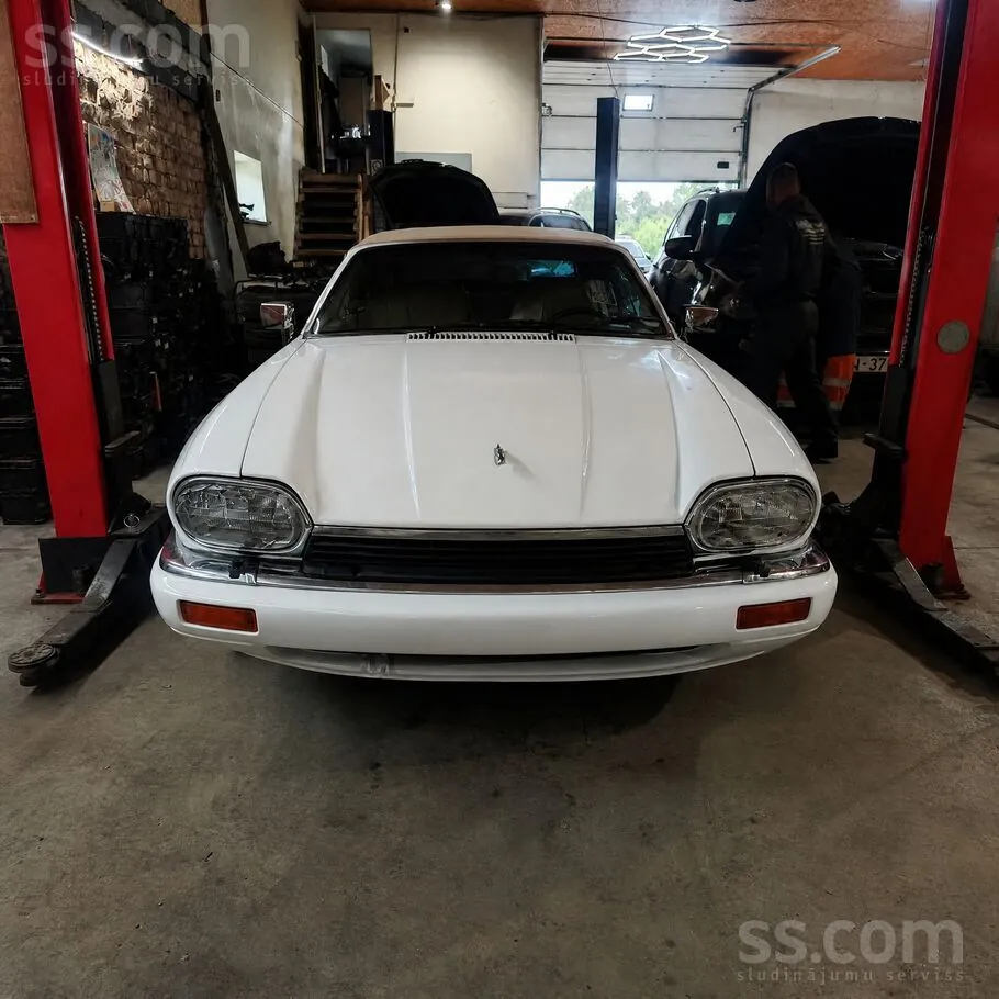 Jaguar Xjs