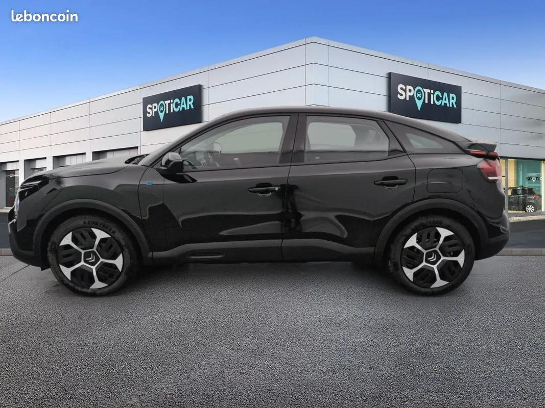 Citroen C4 2024 photo 2
