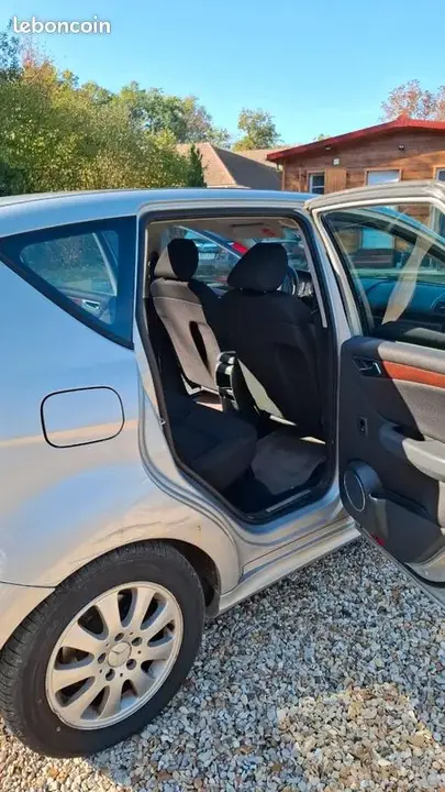 Mercedes-Benz A-Class 2006 photo 3