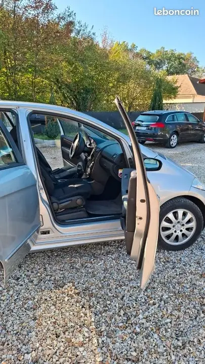 Mercedes-Benz A-Class 2006 photo 2