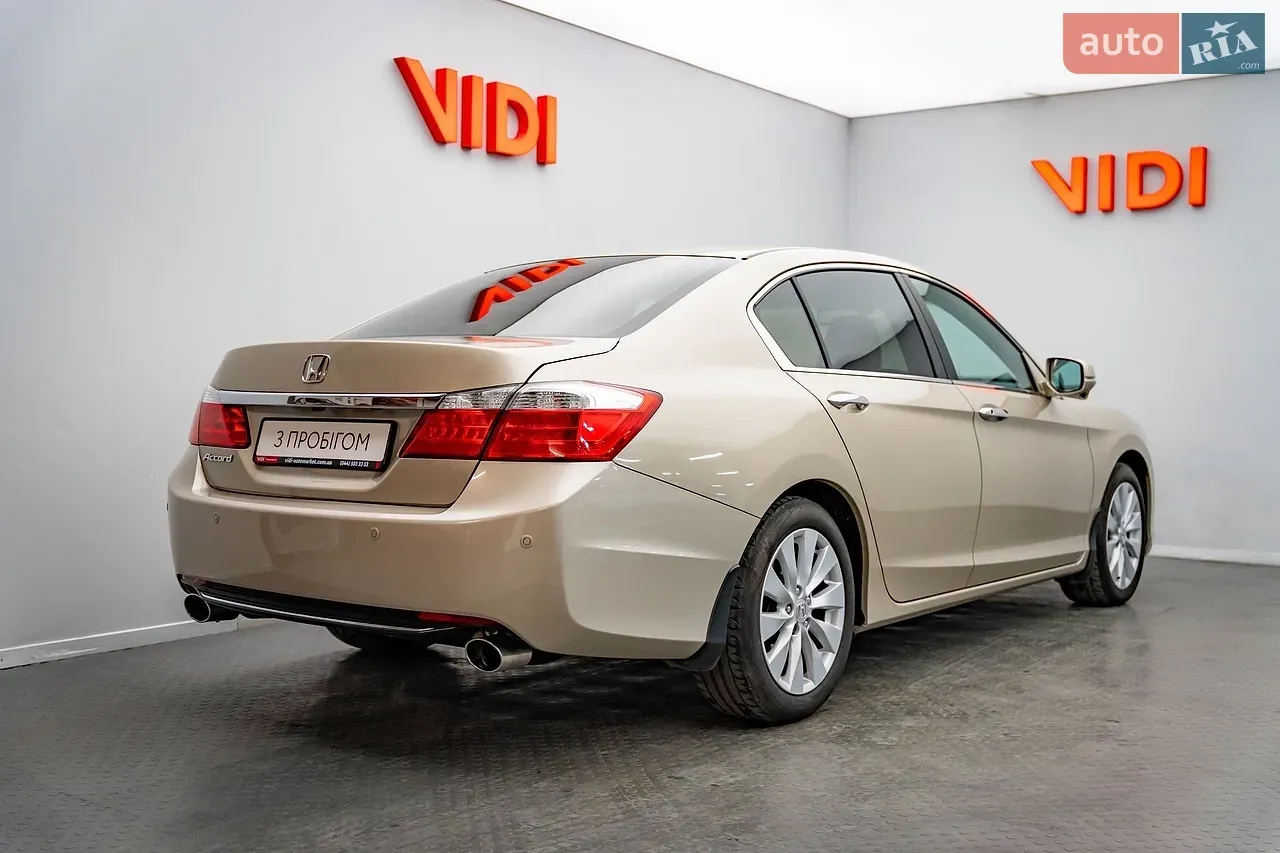 Honda Accord 2013 photo 2