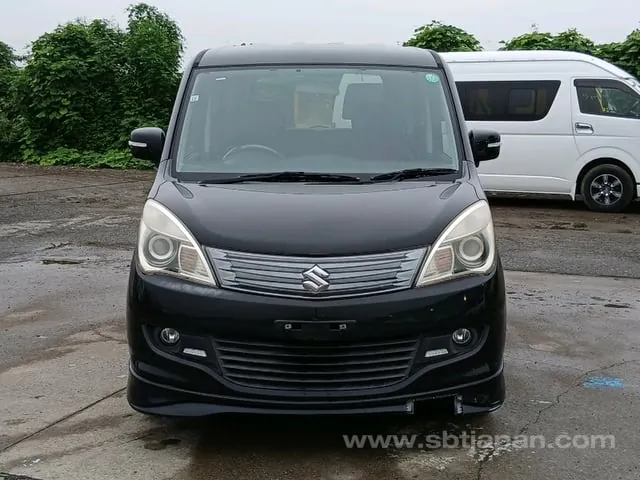 Suzuki Solio 2012 photo 2