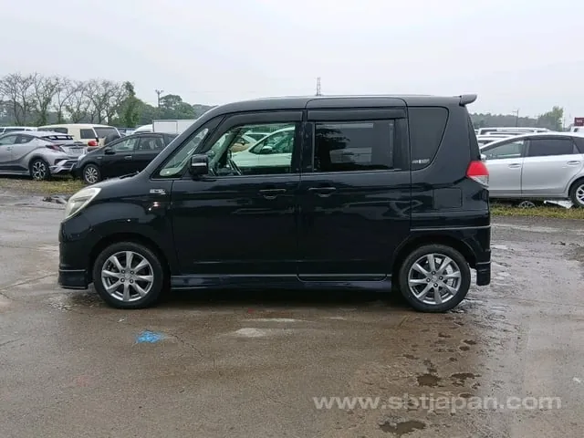 Suzuki Solio 2012 photo 4