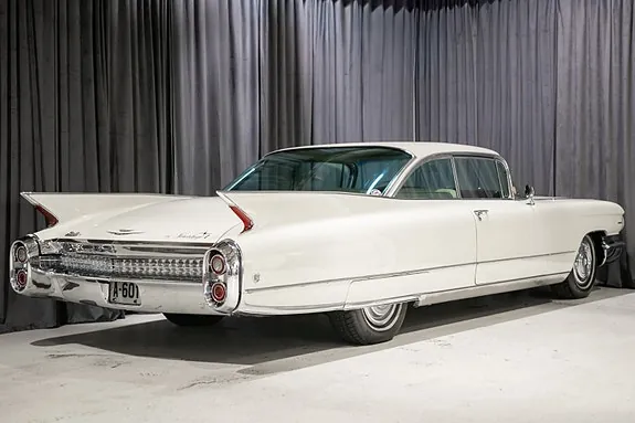 Cadillac Dts 1960 photo 2