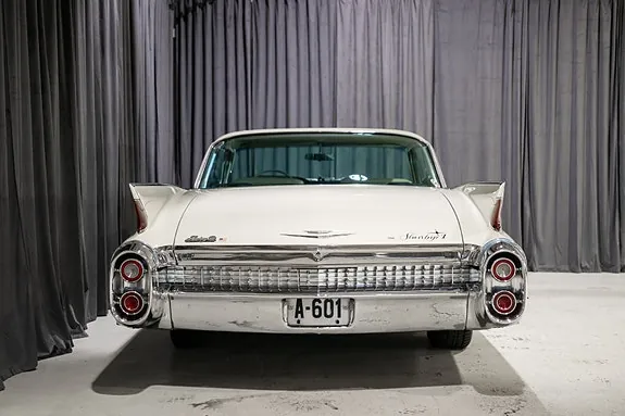 Cadillac Dts 1960 photo 5