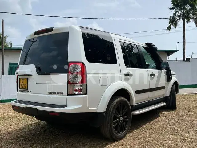 Land Rover Discovery 2011 photo 2