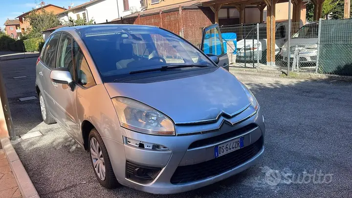 Citroen C4 2008 photo 2