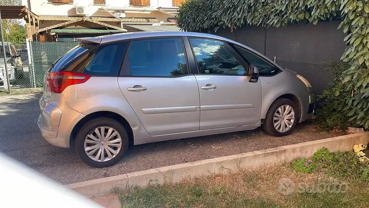 Citroen C4 2008 photo 4
