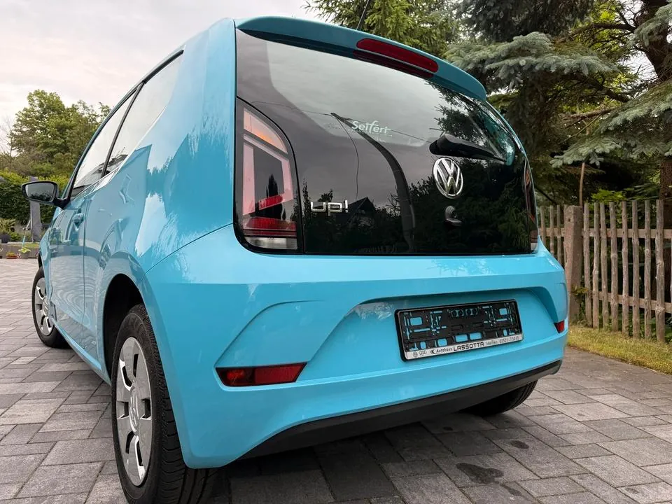 Volkswagen Up
