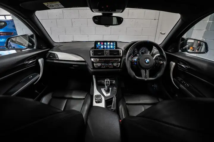 BMW 1 Series 2017 photo 2