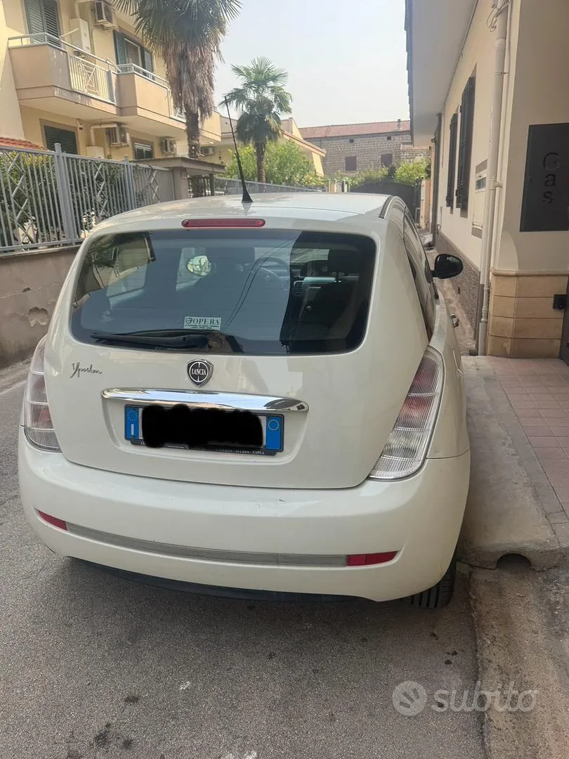 Lancia Ypsilon 2011 photo 3