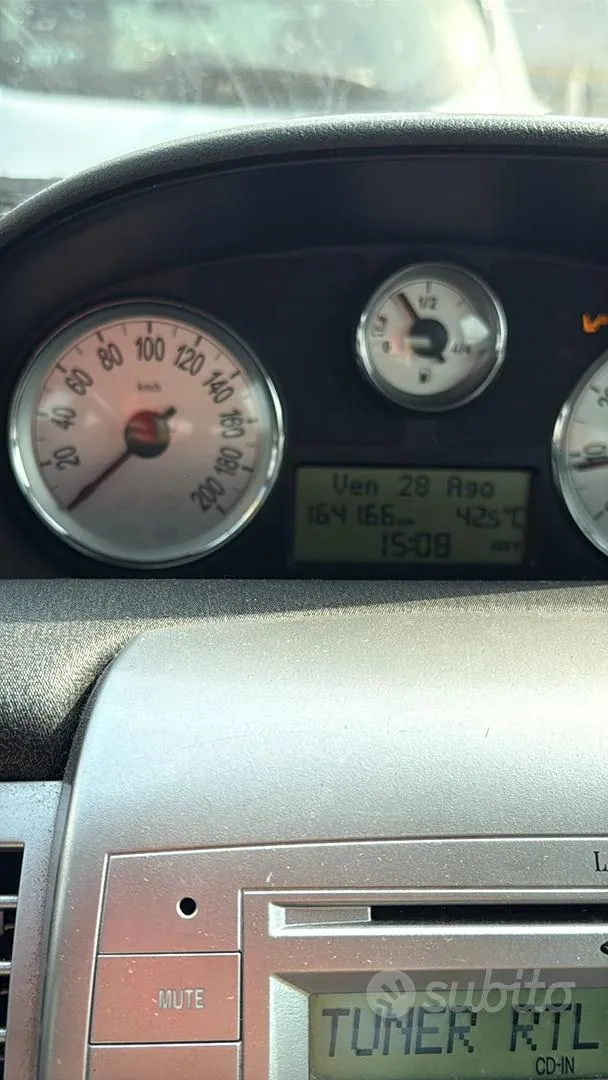Lancia Ypsilon 2011 photo 5