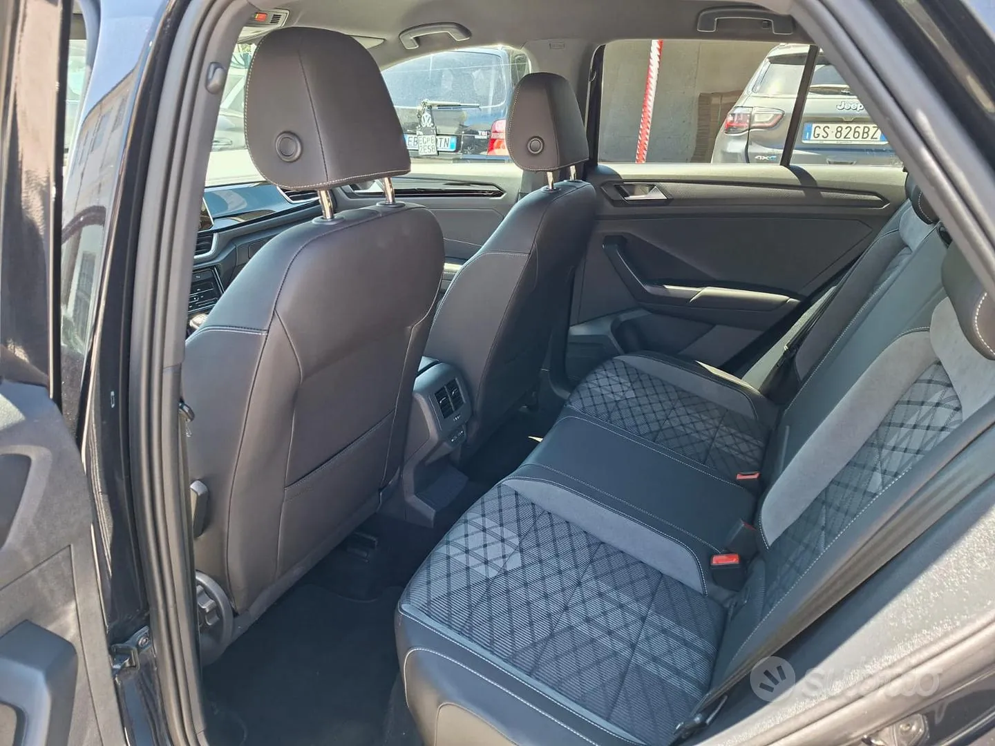 Volkswagen T-Roc 2024 photo 4