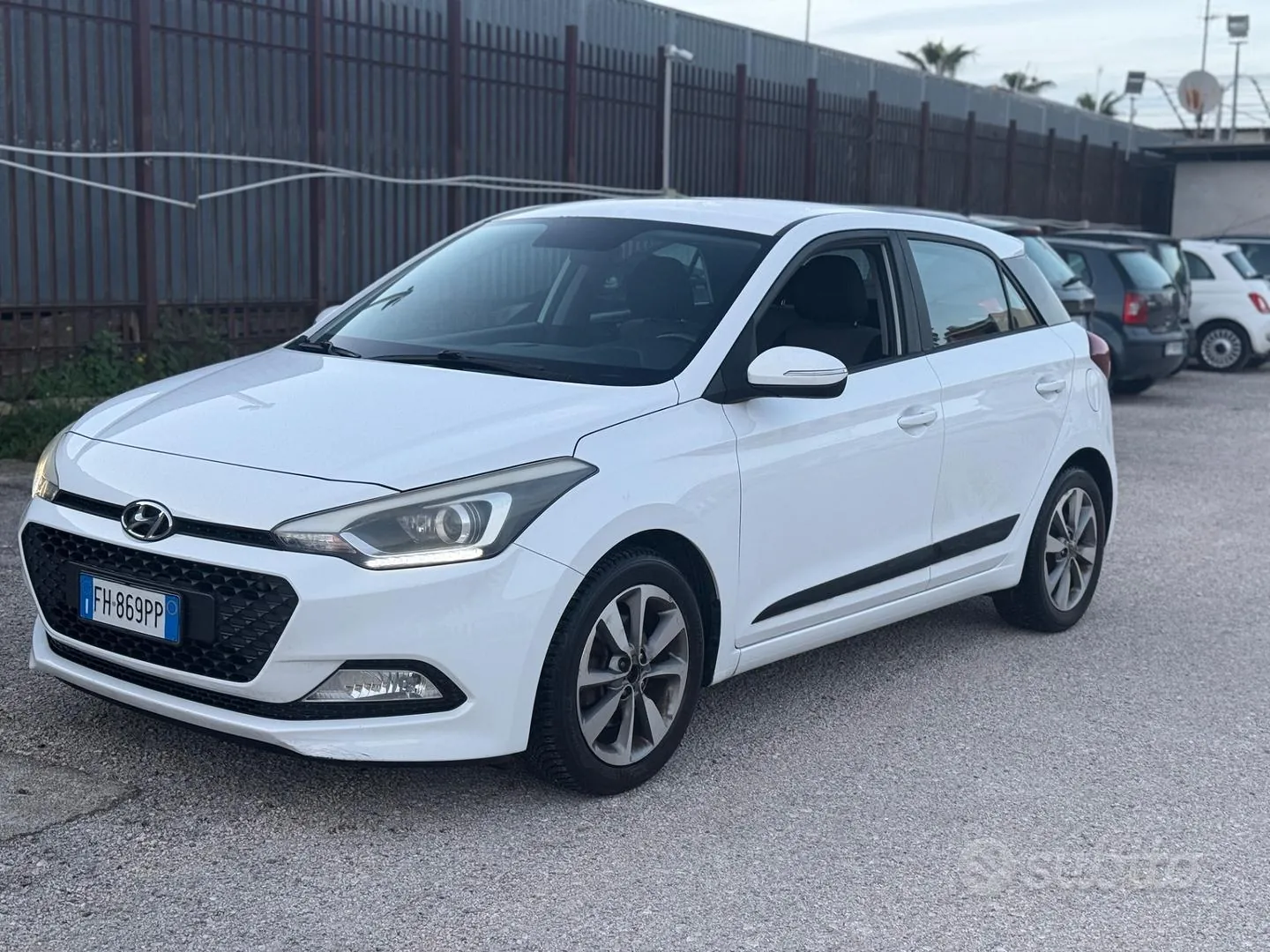Hyundai I20 2017 photo 2