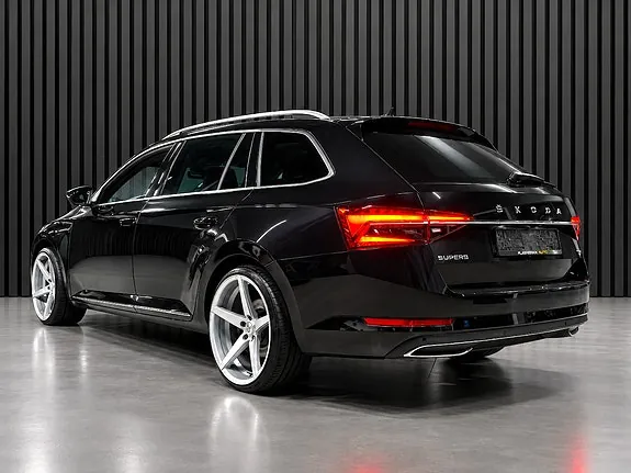 Skoda Superb 2022 photo 4