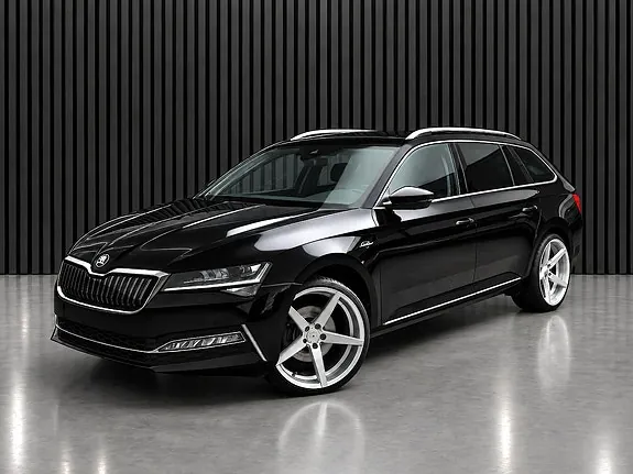 Skoda Superb 2022 photo 2