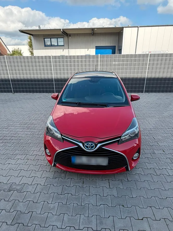 Toyota Yaris Hybrid