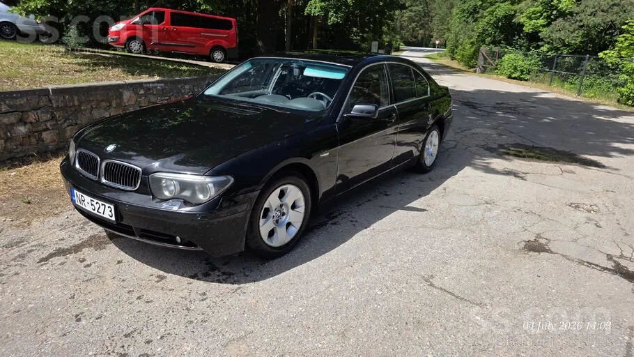 BMW 735