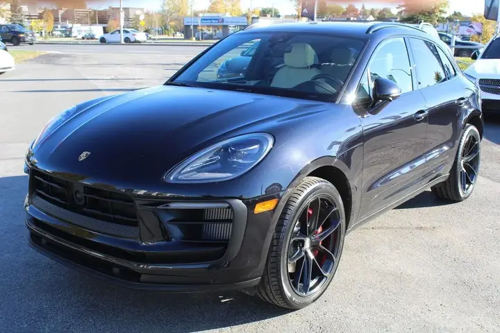 Porsche Macan 2024 photo 2