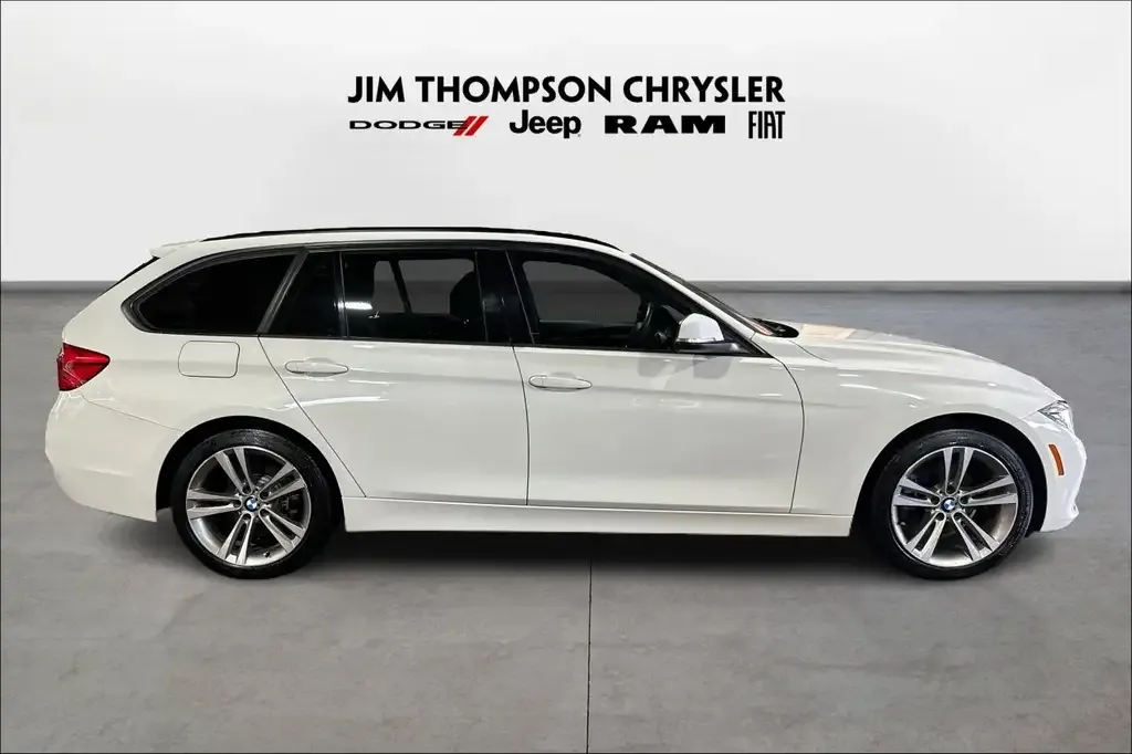 BMW 3 Series 2019 photo 4