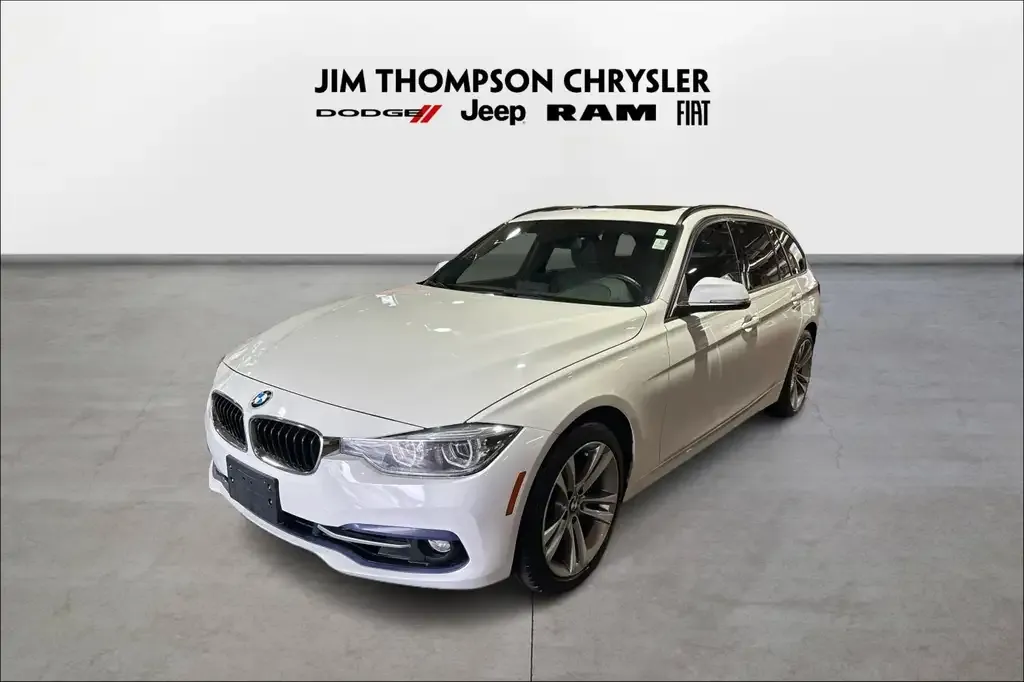 BMW 3 Series 2019 photo 3
