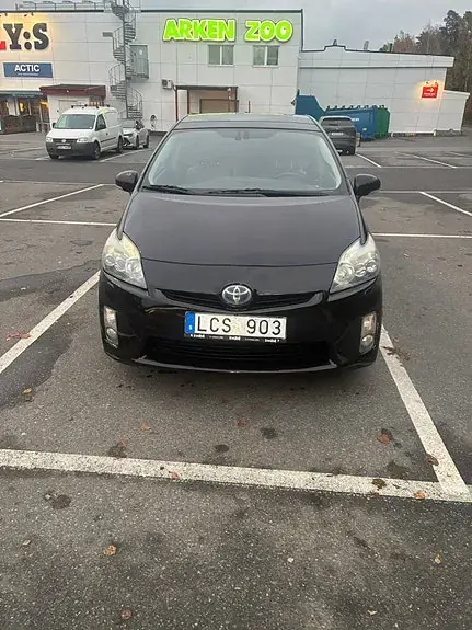 Toyota Prius 2010 photo 2