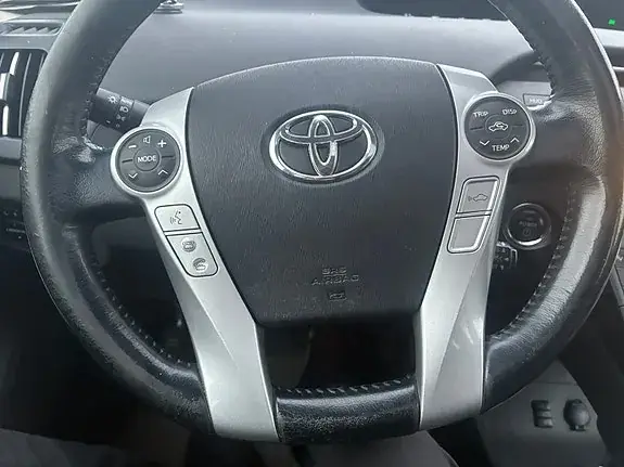 Toyota Prius 2010 photo 3