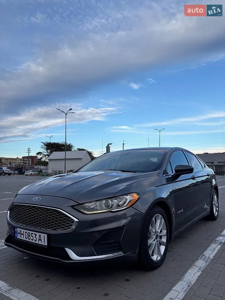 Ford Fusion 2019 photo 2