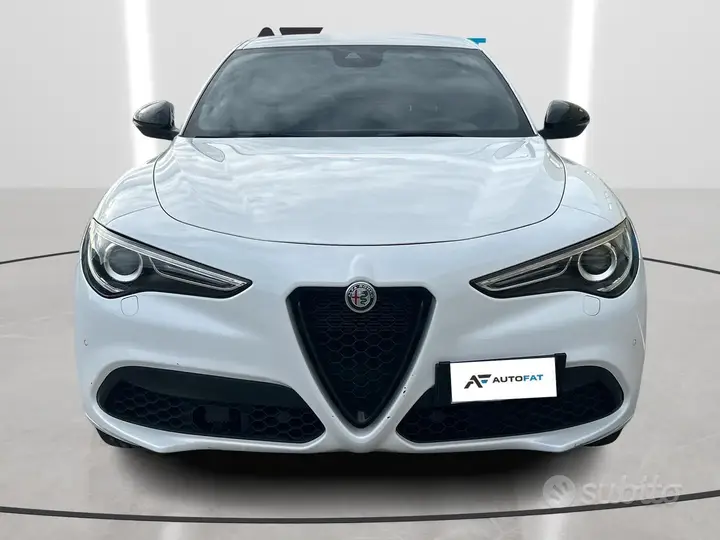 Alfa Romeo Stelvio 2022 photo 2