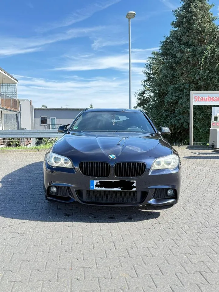 BMW F11